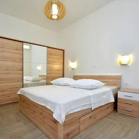 Apartman Lucic Apartment