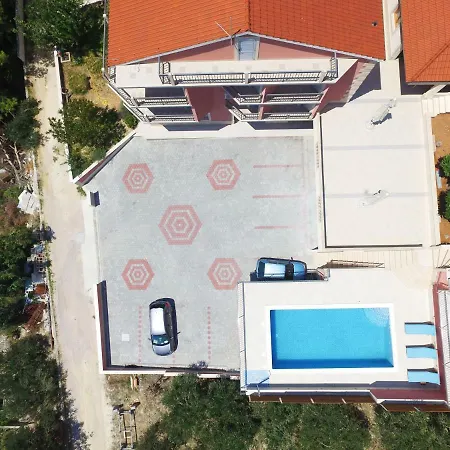 Apartment Apartman Lucic